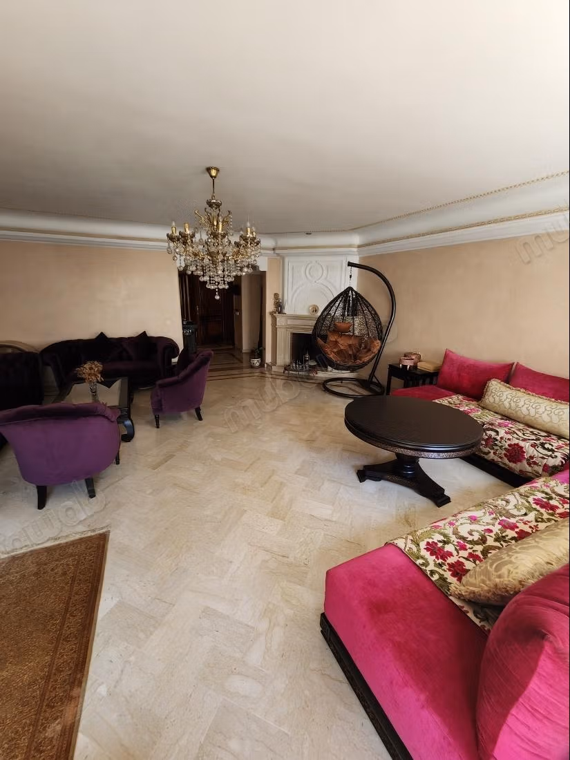 Superbe appartement à vendre à Racine. 3 chambres. Conciergerie à disposition, système de climatisation