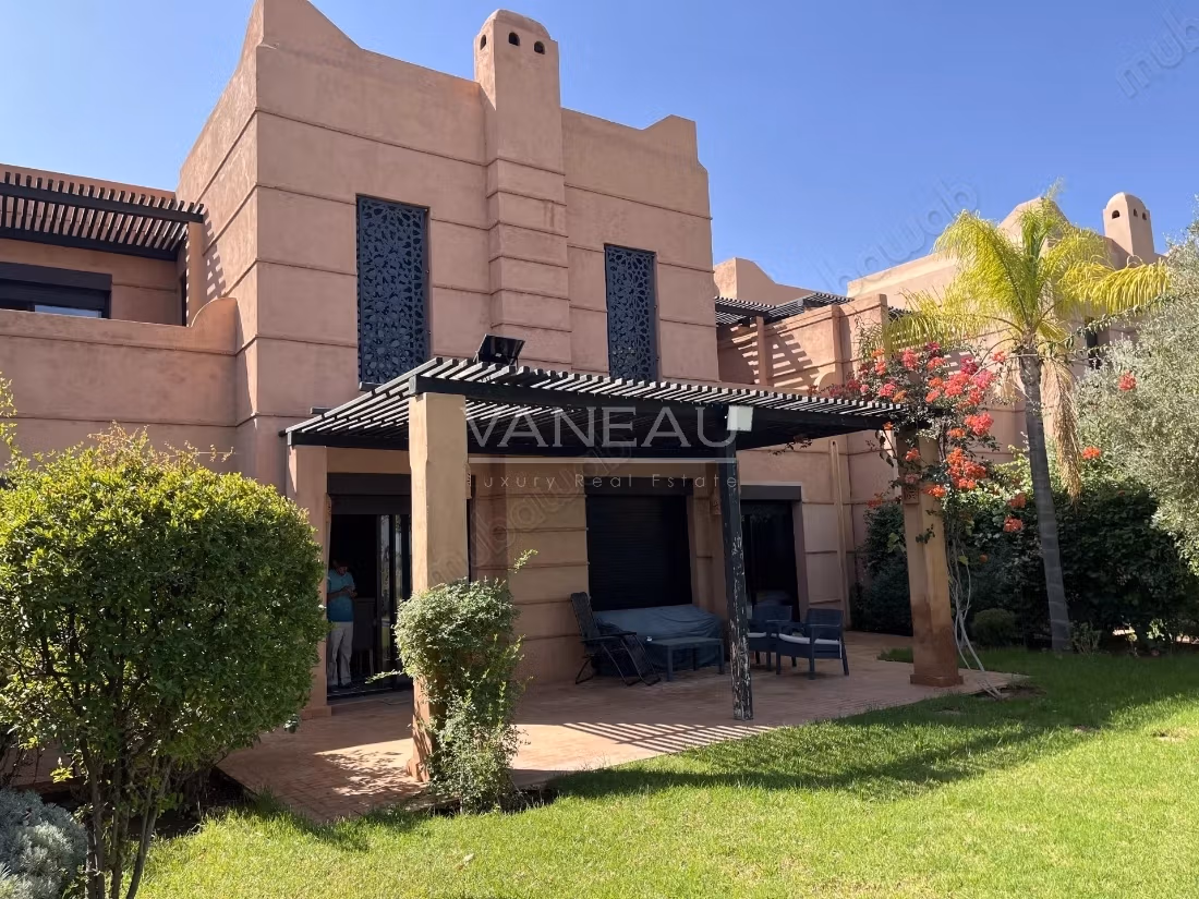 Belle villa 3 chambres front de golf route Ourika