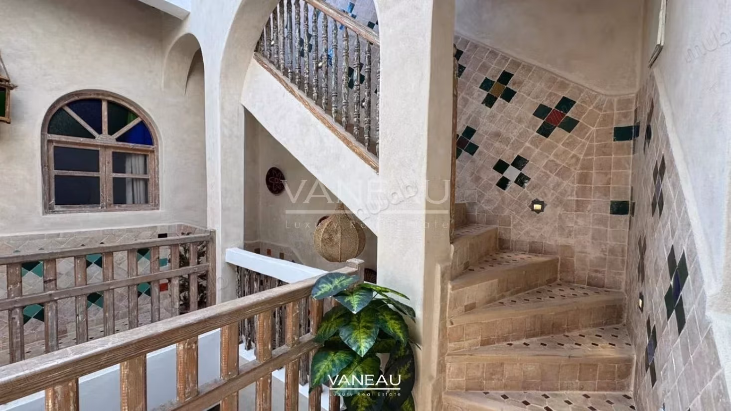 Renovated riad ready to be operated for sale Location N1 Medina