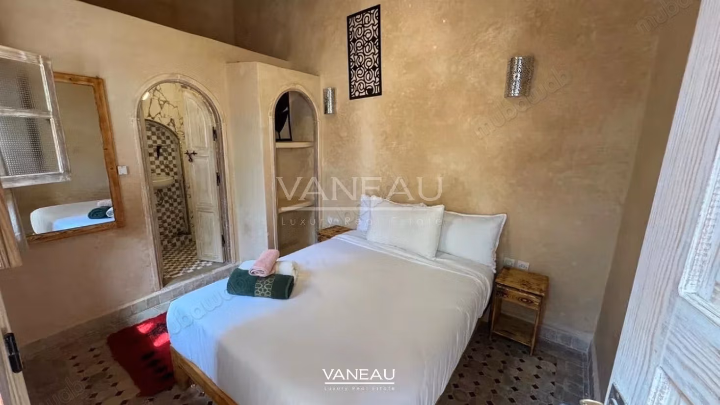 Renovated riad ready to be operated for sale Location N1 Medina