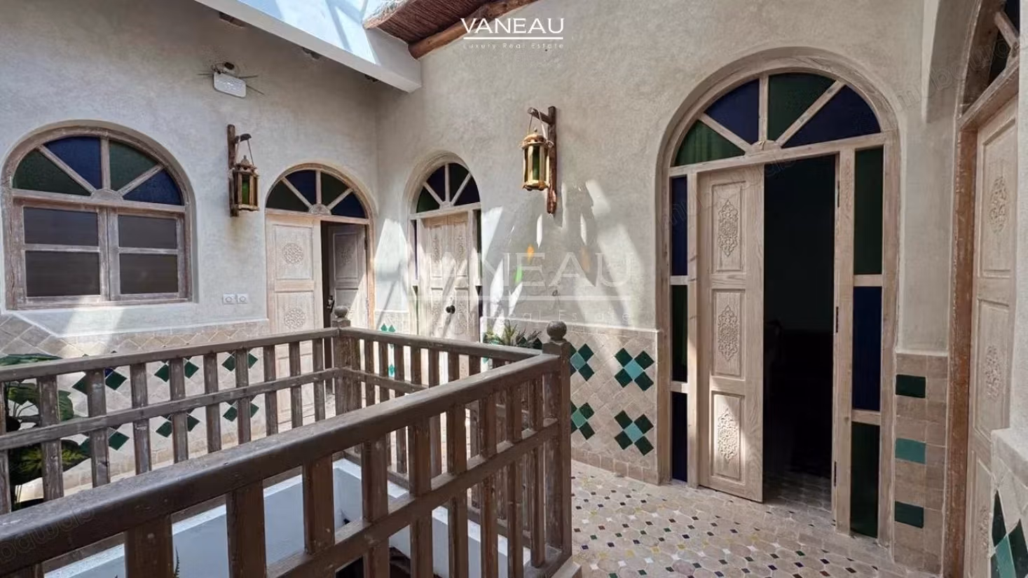 Renovated riad ready to be operated for sale Location N1 Medina