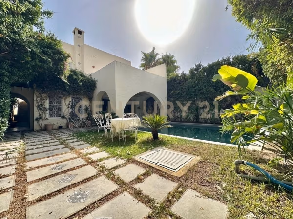 A vendre: Une villa S4