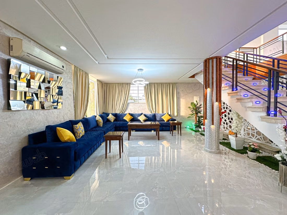Meravigliosa villa in affitto a Madiouna, Tangeri. Superficie totale di 1600 m². Arredata
