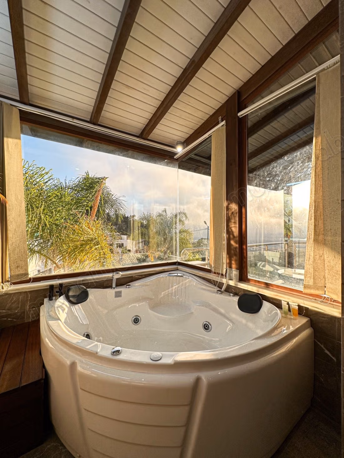 Meravigliosa villa in affitto a Madiouna, Tangeri. Superficie totale di 1600 m². Arredata