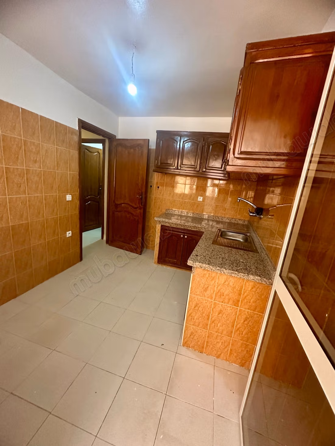 Appartamento a Rouidate vicino a Majorel e pasticceria Kaoutar