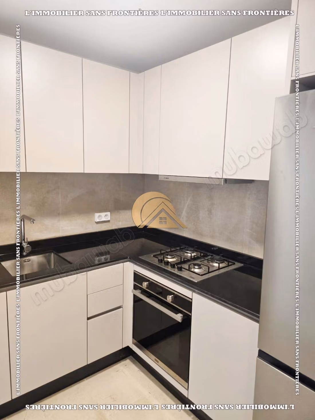 Appartement meublé de 78 m² au Golf Noria – 2 chambres, balcon, terrasse, piscine et parking titré