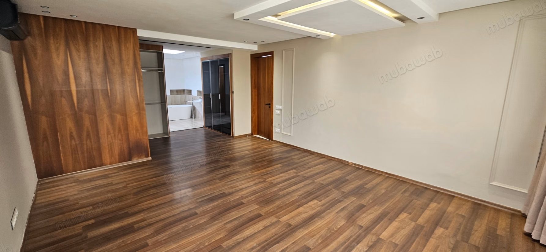 Bella villa di 680 m2 con piscina a Manar