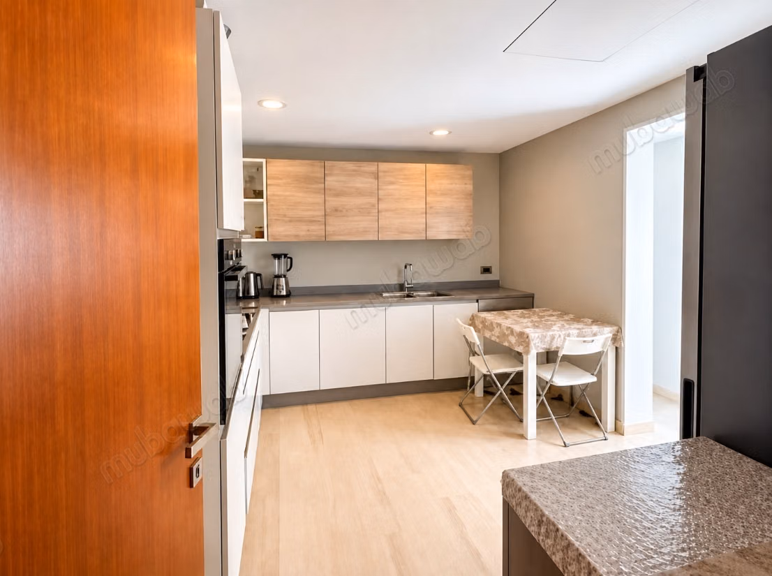 Superbe Appartement meublé 3 chambres à CFC