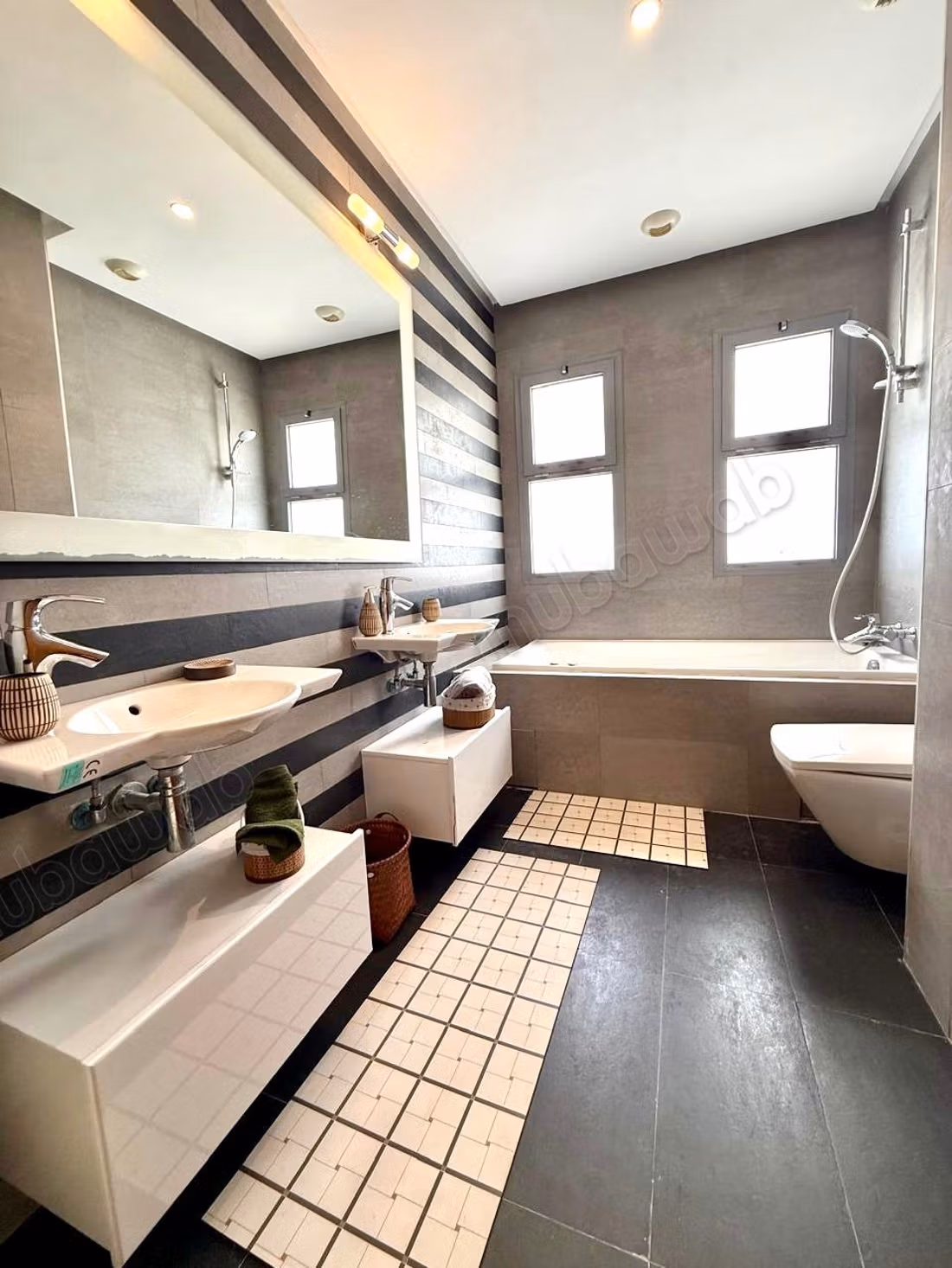 Appart meublé d’exception 2CH, 230 m², vue mer, Marina