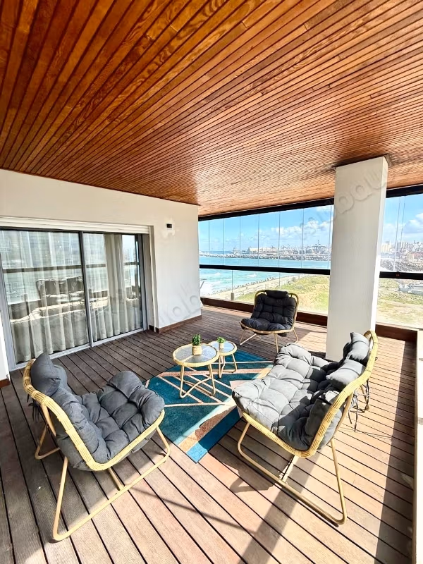 Apartamento amueblado de excepción 2CH, 230 m², vista al mar, Marina