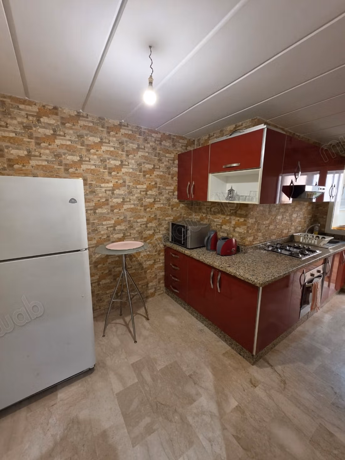 Appartement à louer à Les princesses. 
3 grandes pièces. 
Bien meublé