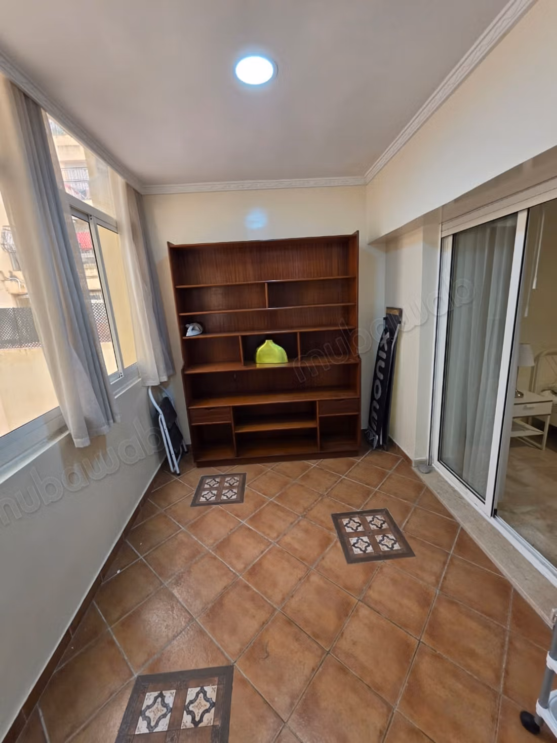 Appartement à louer à Les princesses. 
3 grandes pièces. 
Bien meublé