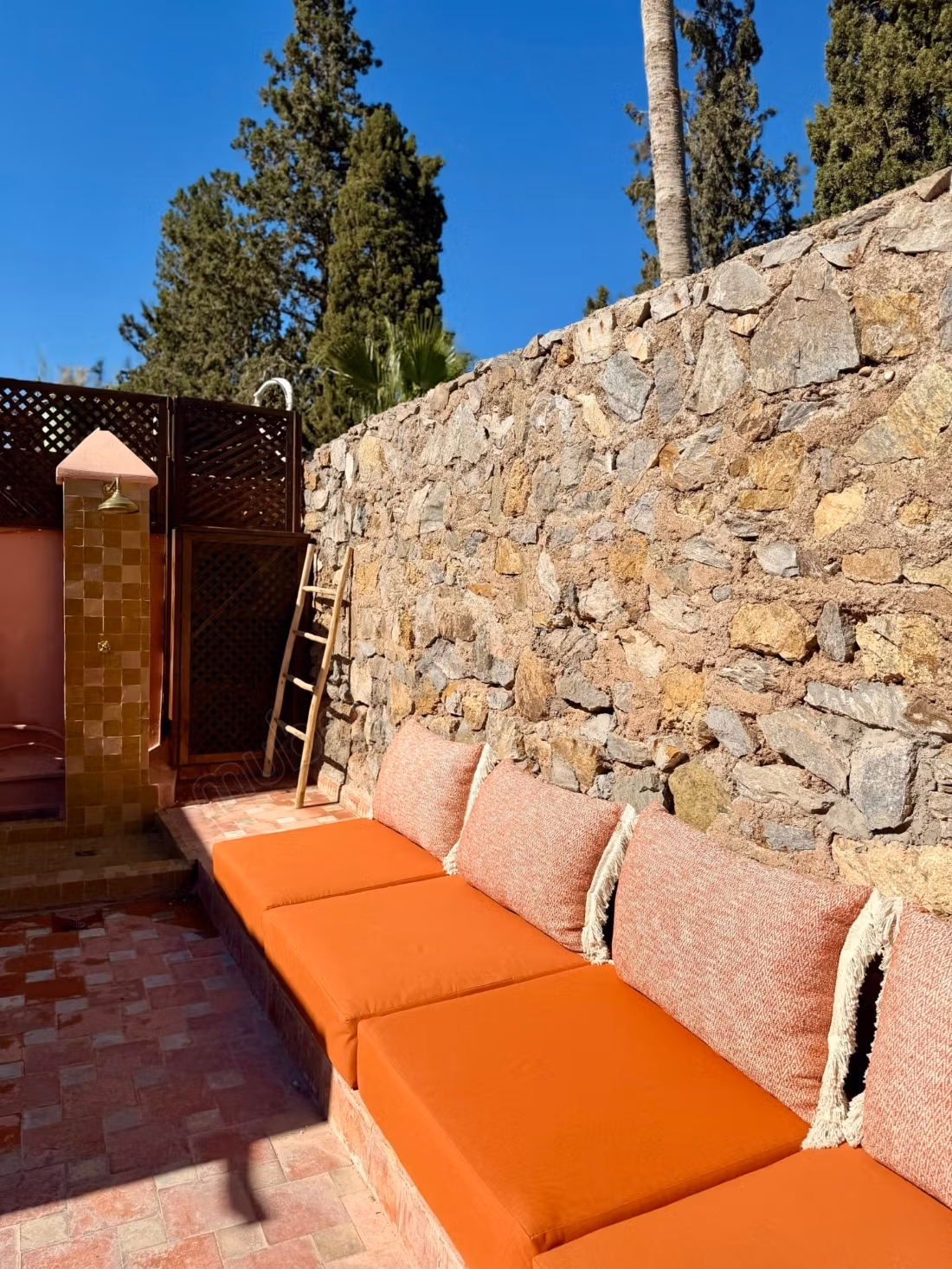 Riad entièrement titré à vendre à Riad Laarouss 600 000