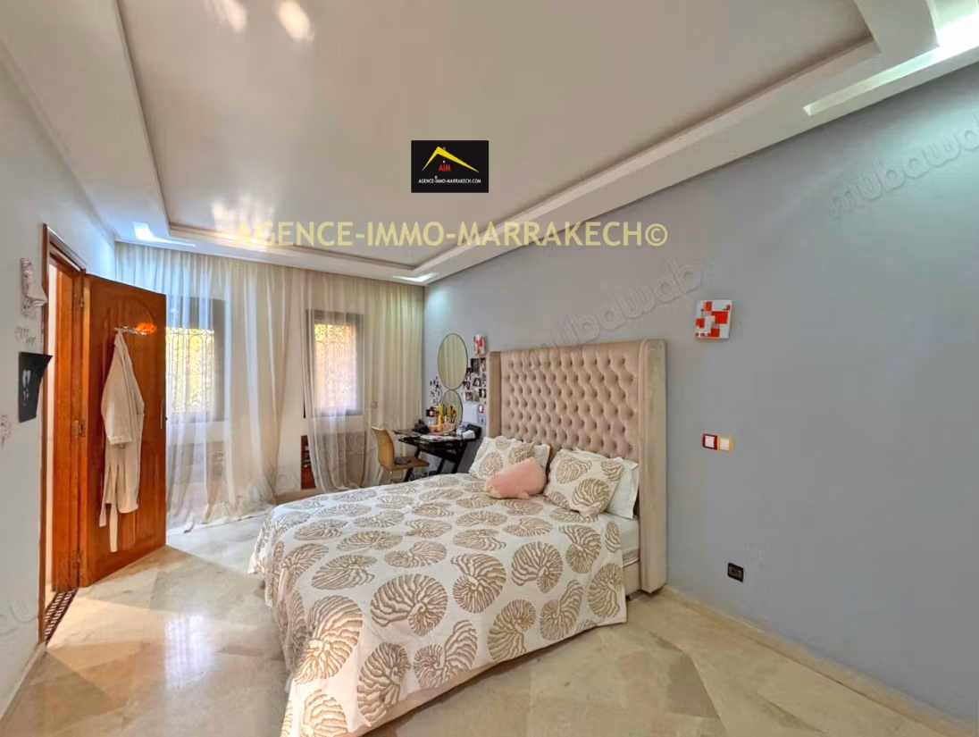 Villa de 3 niveaux à vendre Amelkis, 1050m²