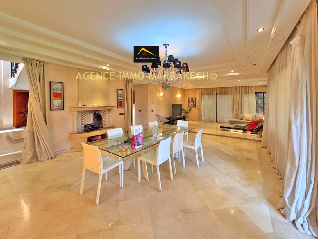 Villa de 3 niveaux à vendre Amelkis, 1050m²