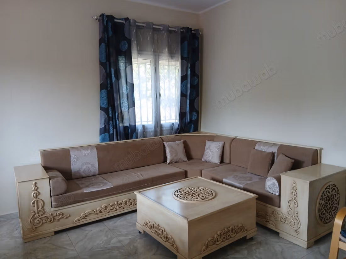 Luxury villa for sale. Total area 180 m². Well furnished
