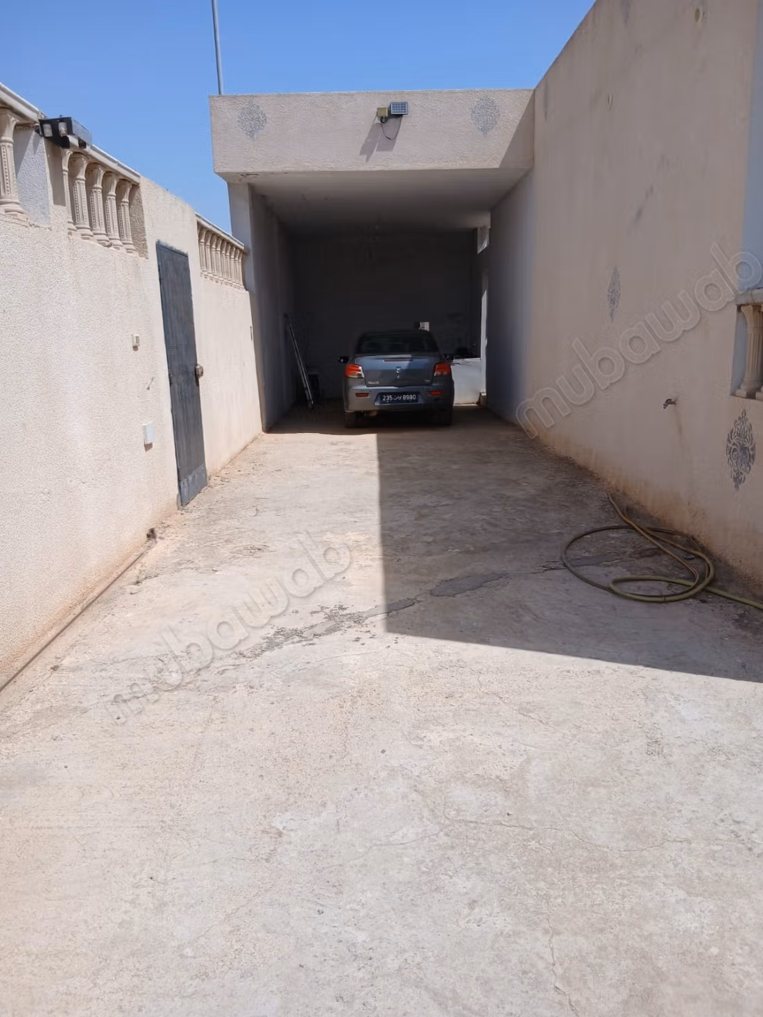 Luxury villa for sale. Total area 180 m². Well furnished