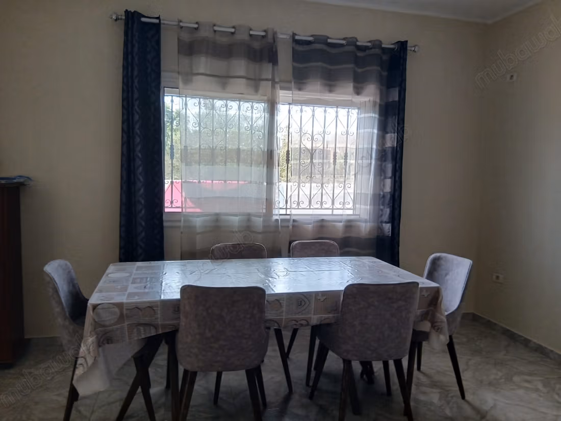 Luxury villa for sale. Total area 180 m². Well furnished