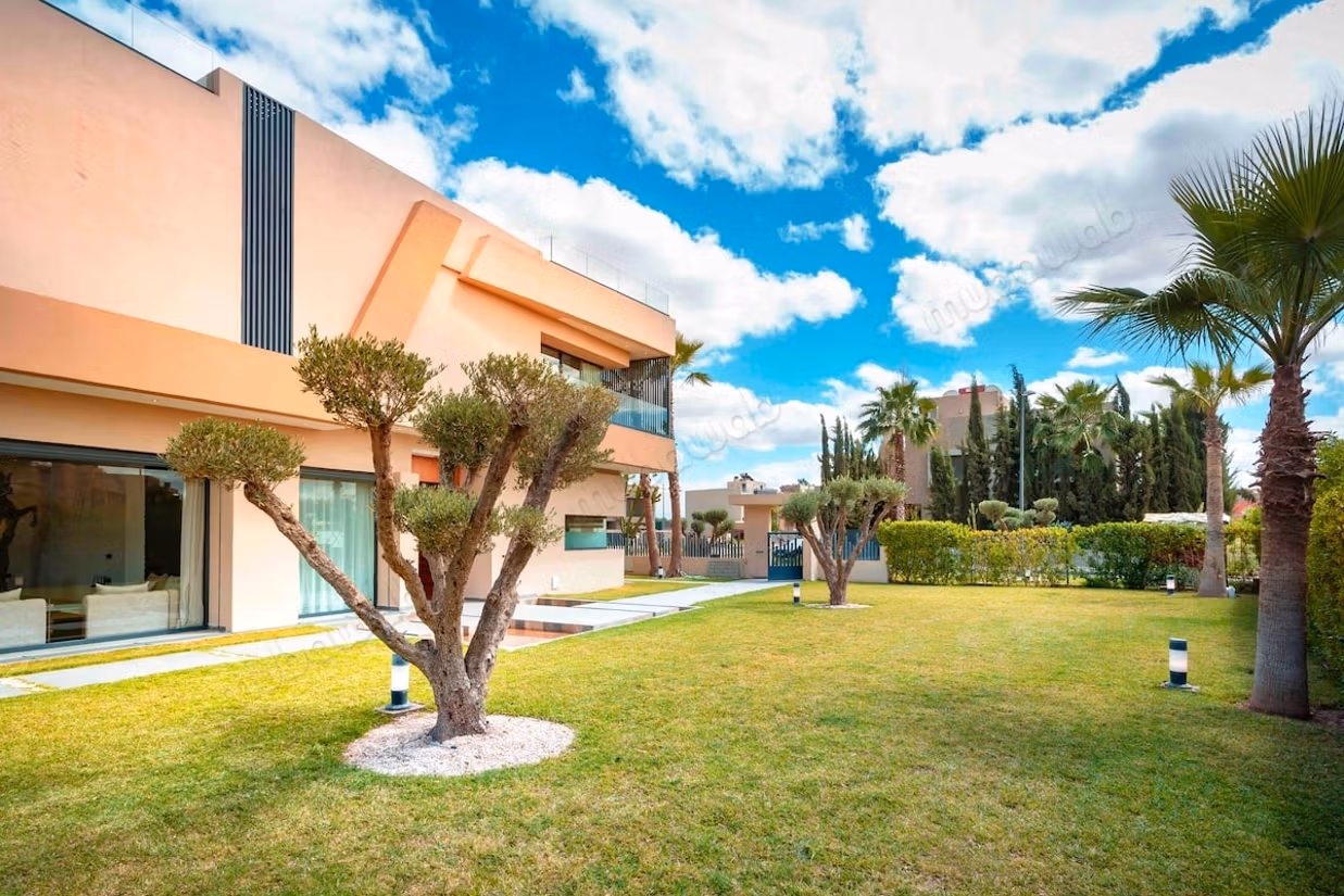 Villa d’Exception dans un golf