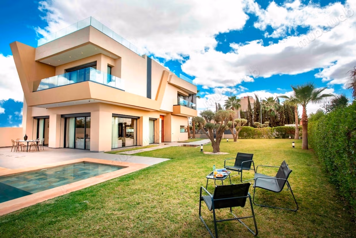 Villa d’Exception dans un golf