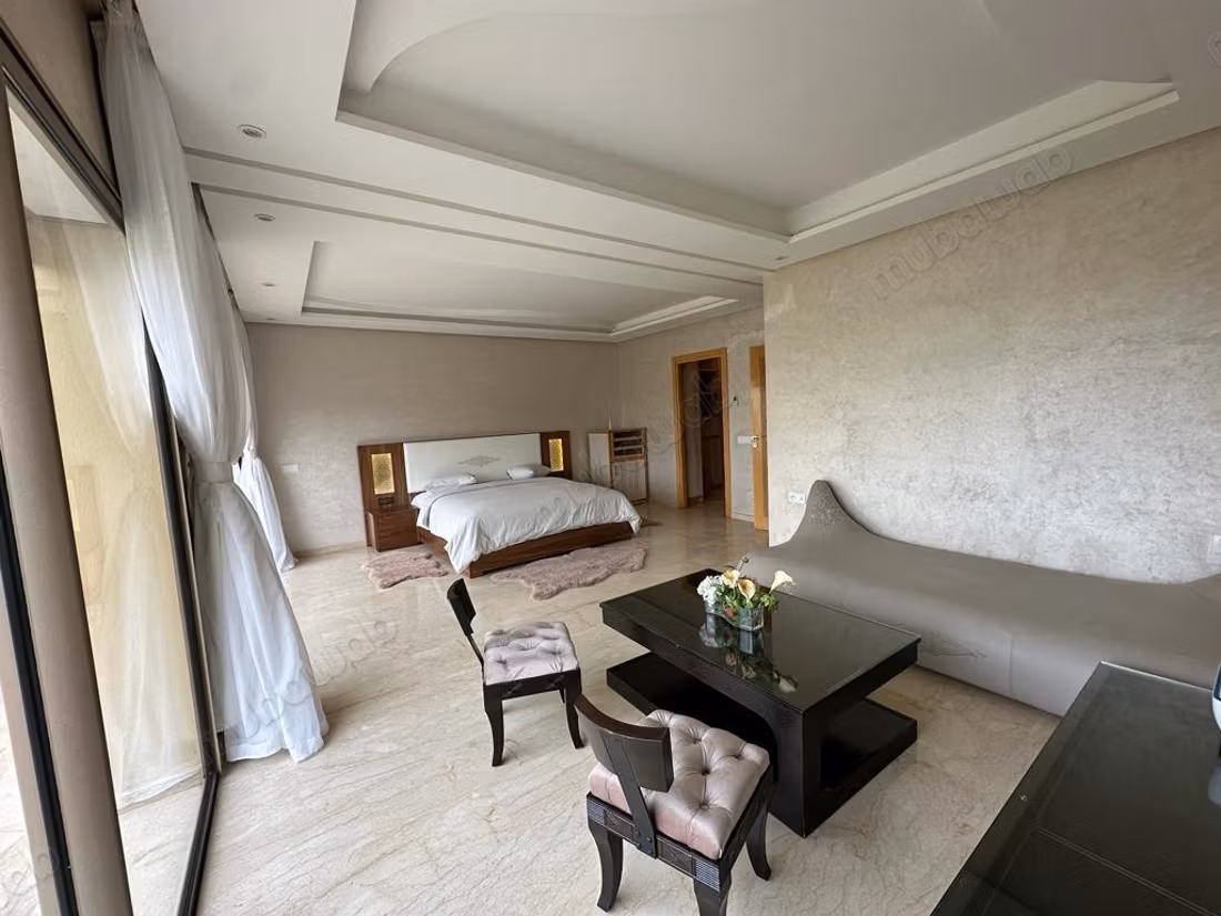 Villa front golf
