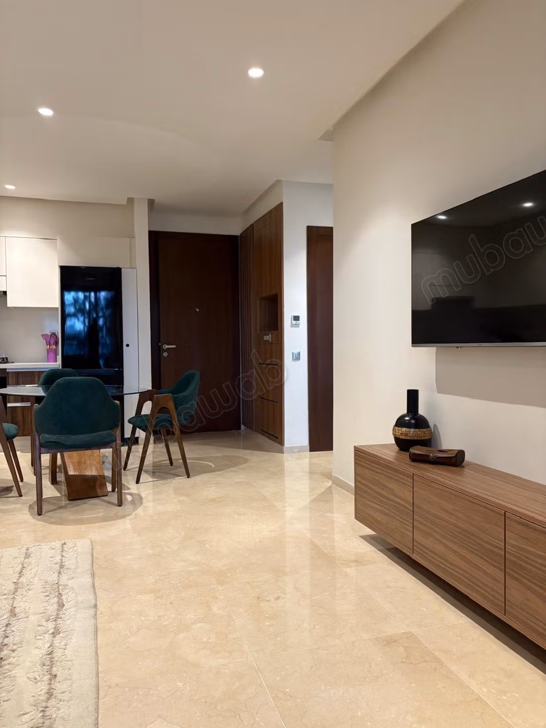 For rent – Modern furnished apartment with swimming pool and gym