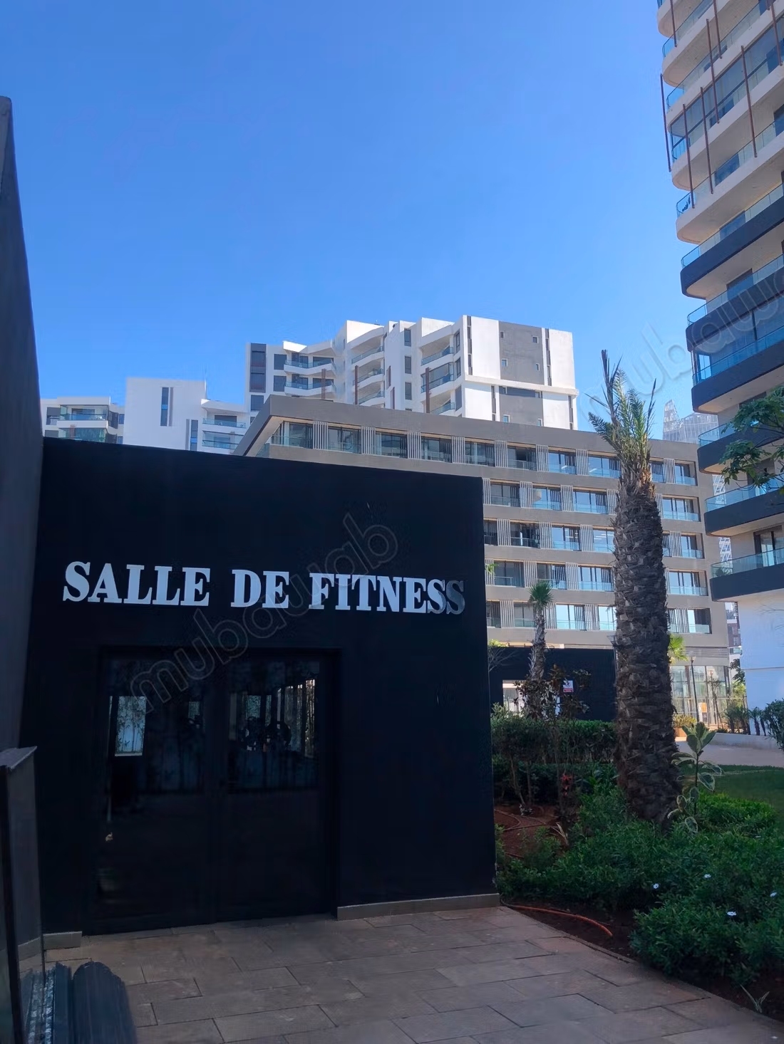 Louez cet appartement à Casablanca Finance City. 1 belle chambre. Bien meublé