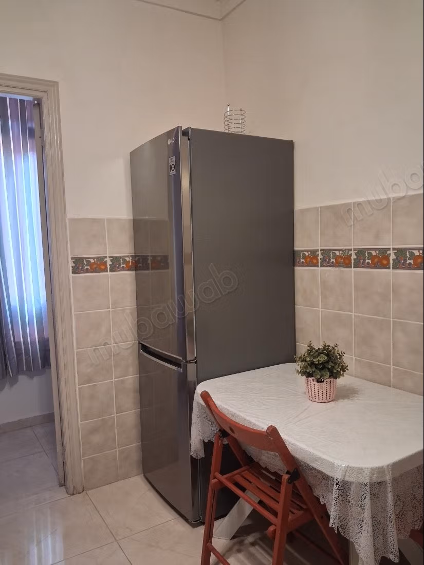Appartement à vendre à Route de Safi. 
2 belles chambres. 
Bien meublé