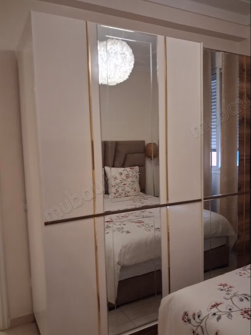 Appartement à vendre à Route de Safi. 
2 belles chambres. 
Bien meublé