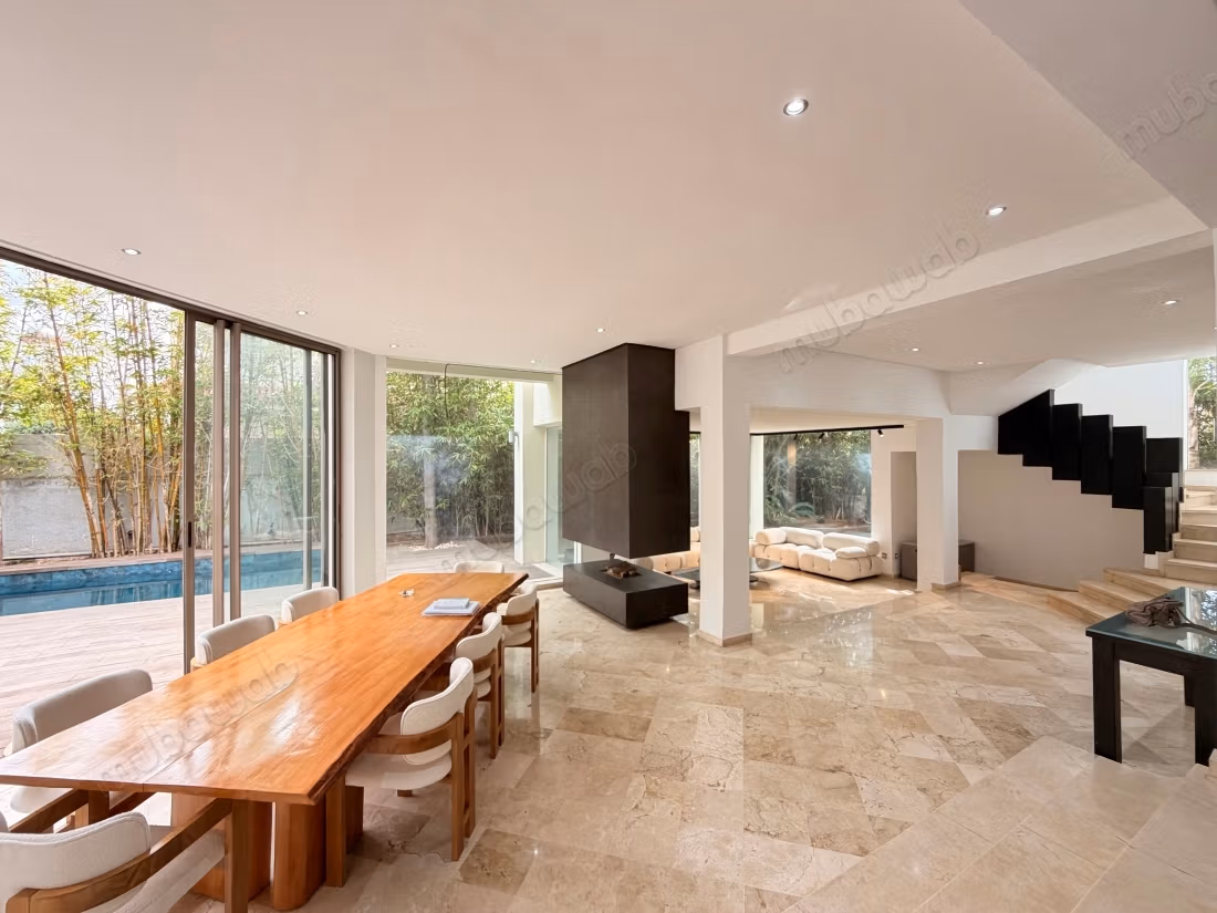 Villa ammobiliata in affitto a CIL con piscina