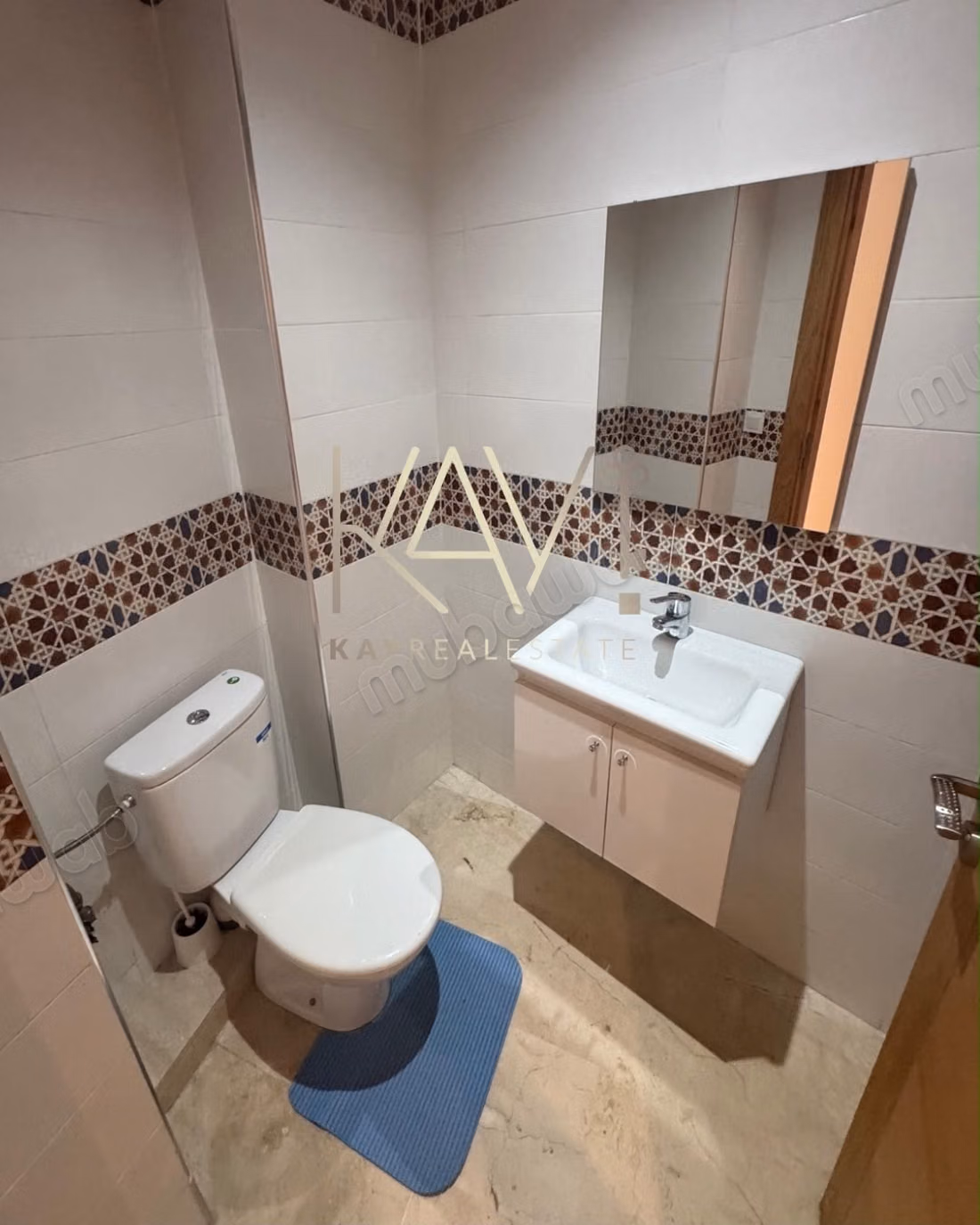 Appartement meublé à vendre – Tanja Balia