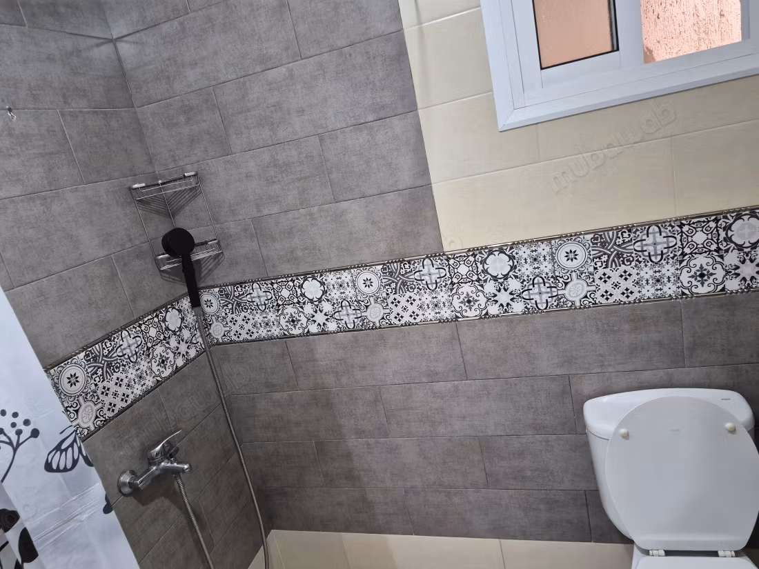 Appartement meublé á Louer á Branes 2