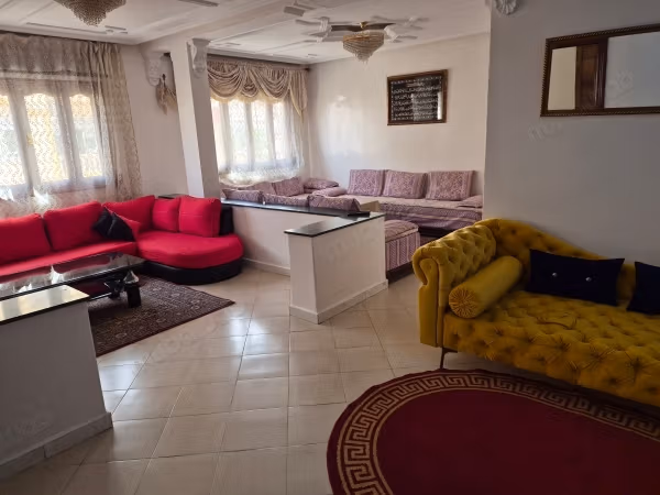 Appartement meublé á Louer á Branes 2