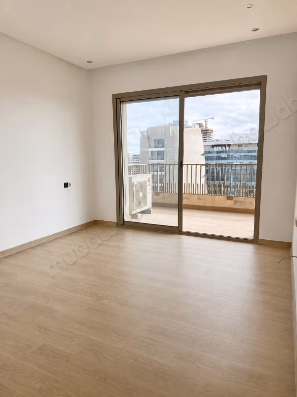 New empty apartment with 2 bedrooms – Open view CFC