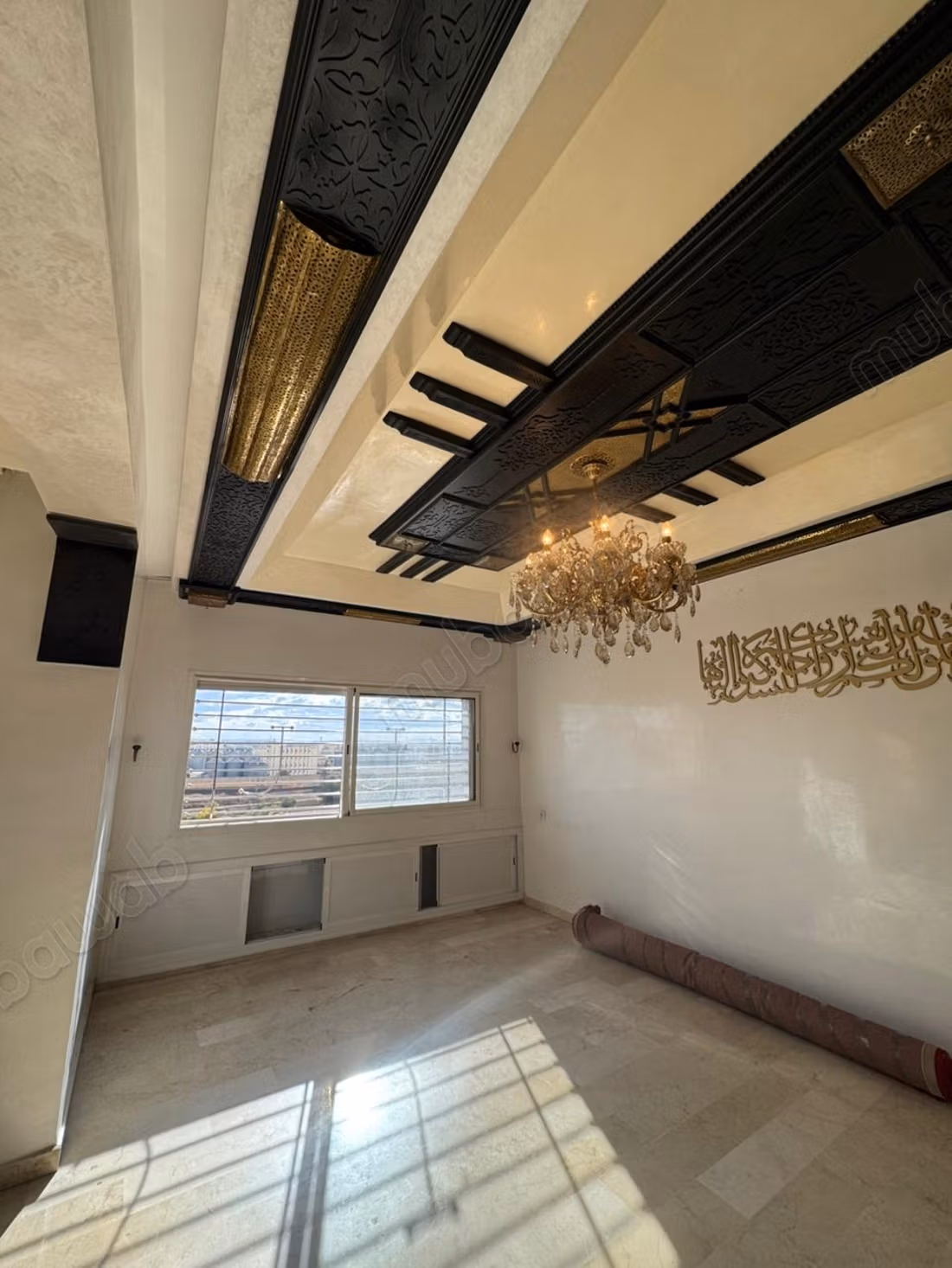 ​Bel appartement titré et ensoleillé à vendre