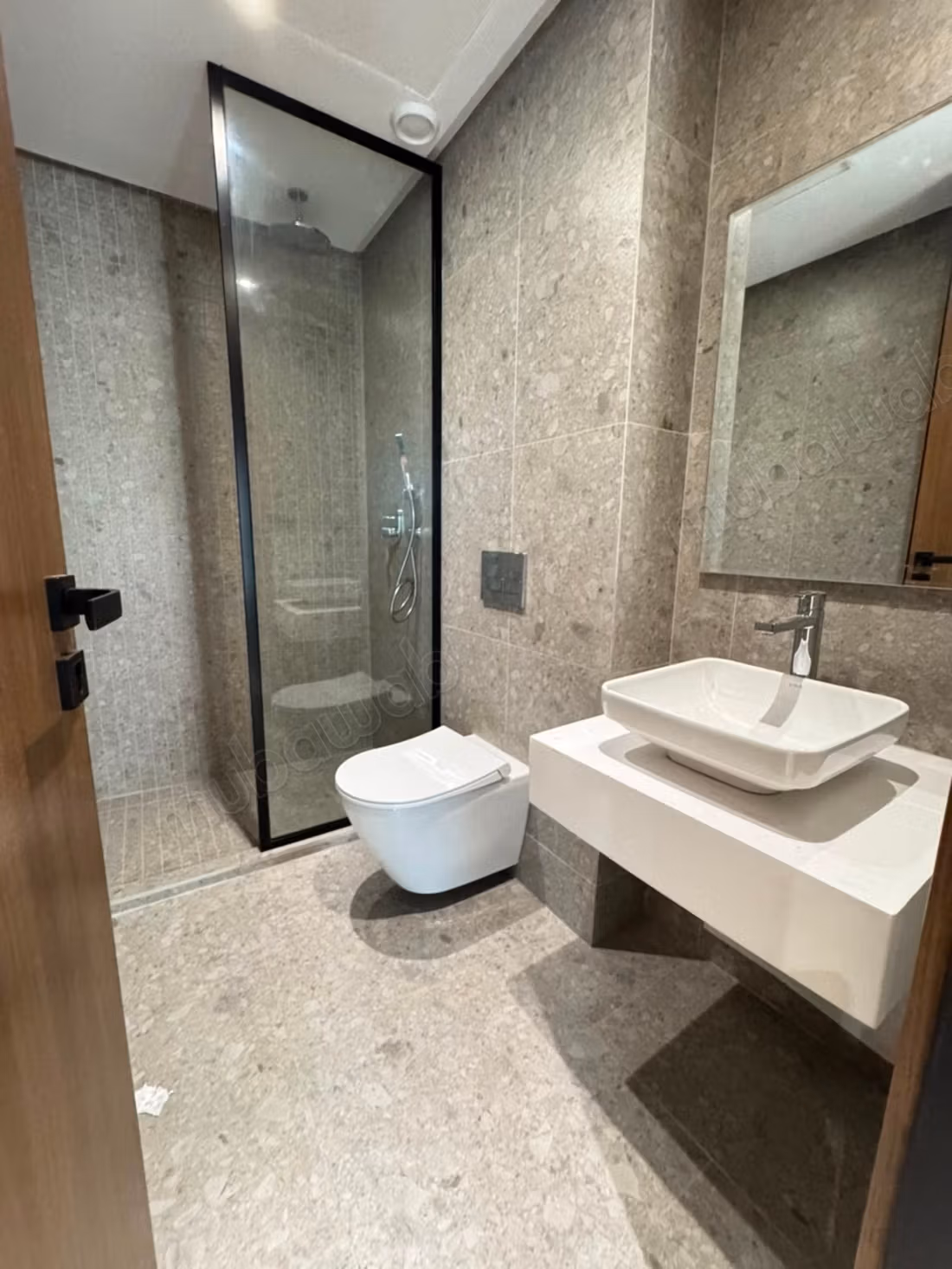 Rent this apartment in CFC