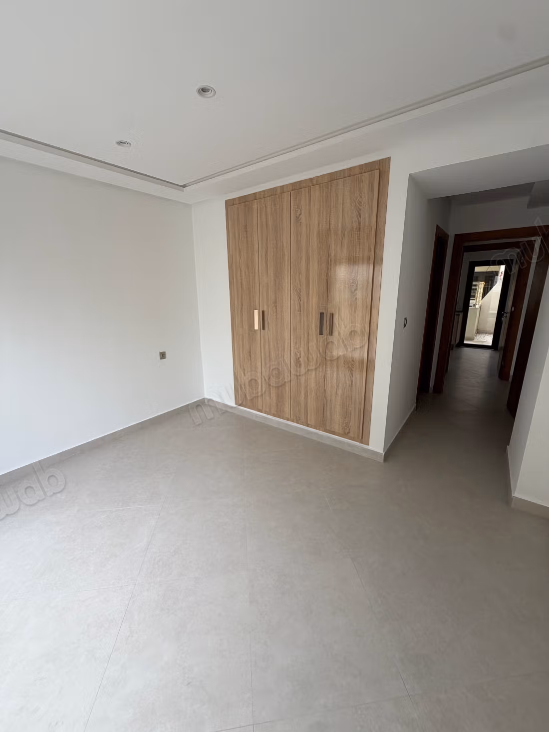Appartement en location à Iberie. Surface de 135 m². Avec ascenseur et terrasse