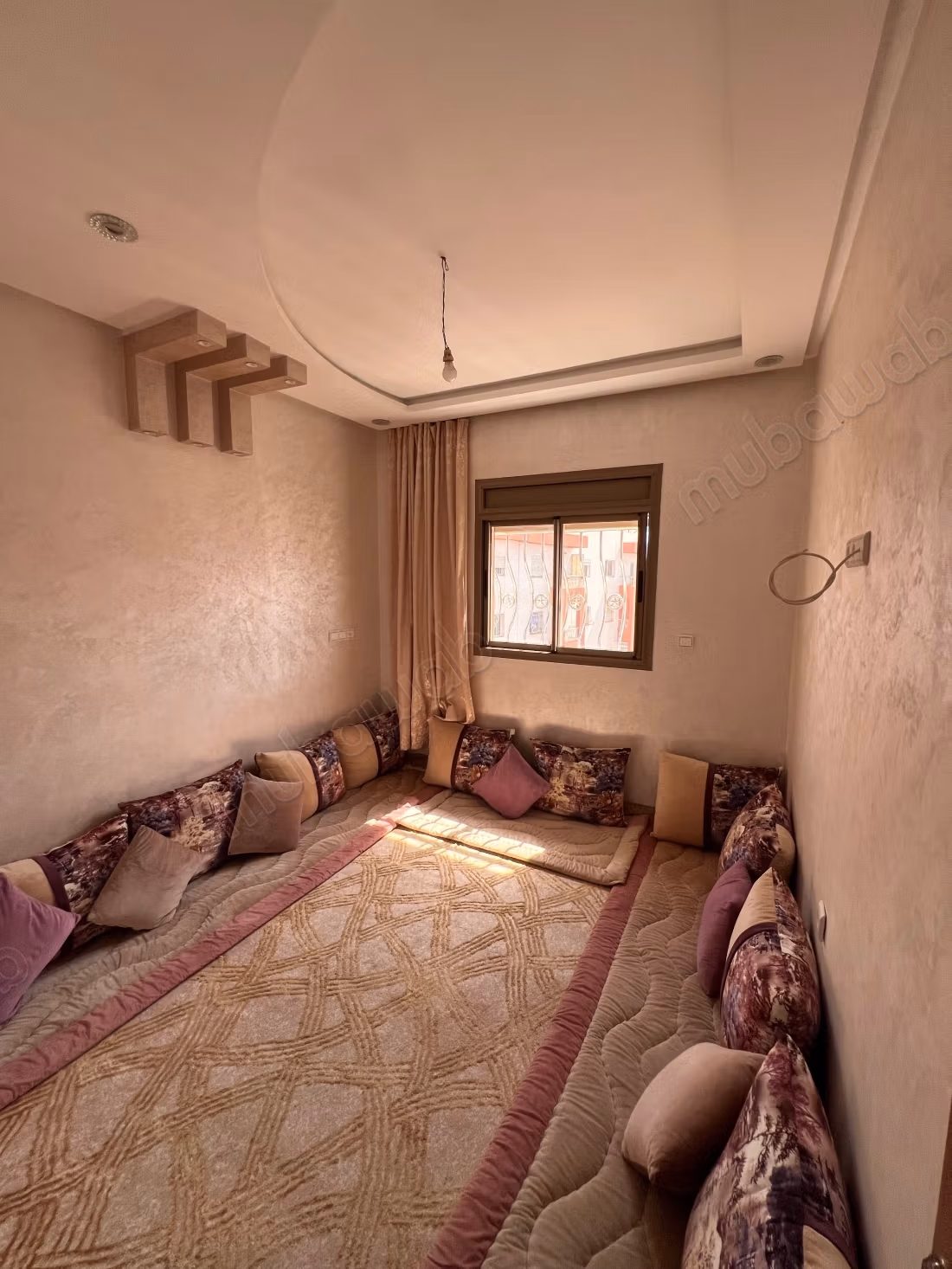 Très bel appartement en location à Hay Salam. 2 belles chambres. Bien meublé