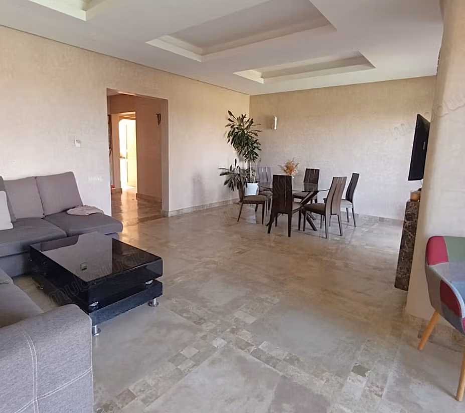 Belle villa de 3 chambres a Louer au Waki