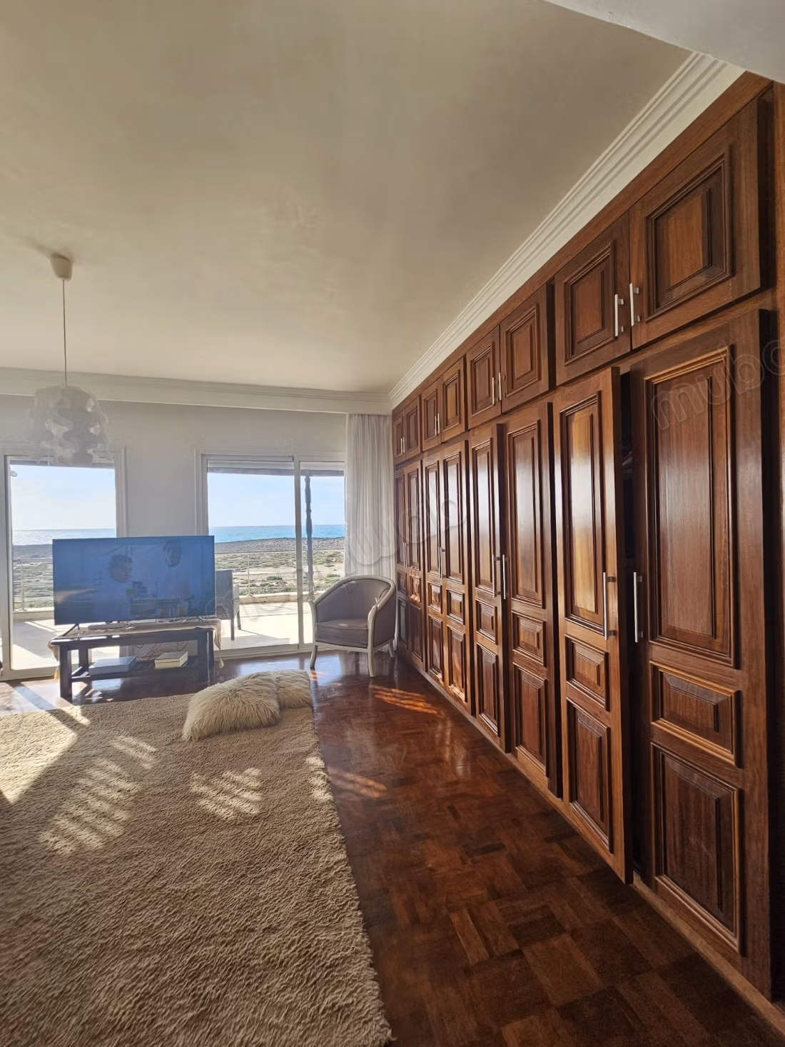 Beautiful villa with 4 bedrooms in Harhoura with a pool facing the sea