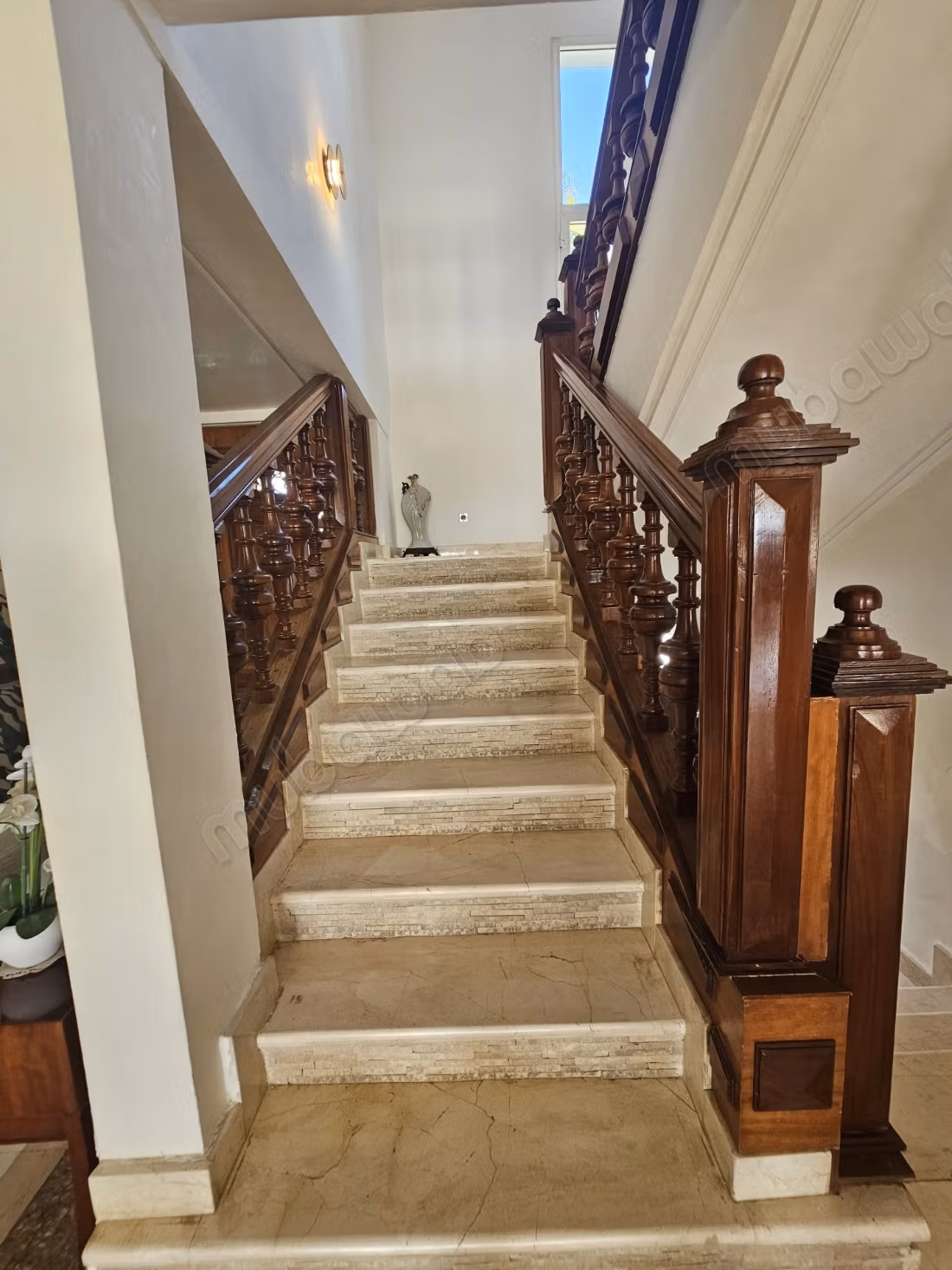 Beautiful villa with 4 bedrooms in Harhoura with a pool facing the sea