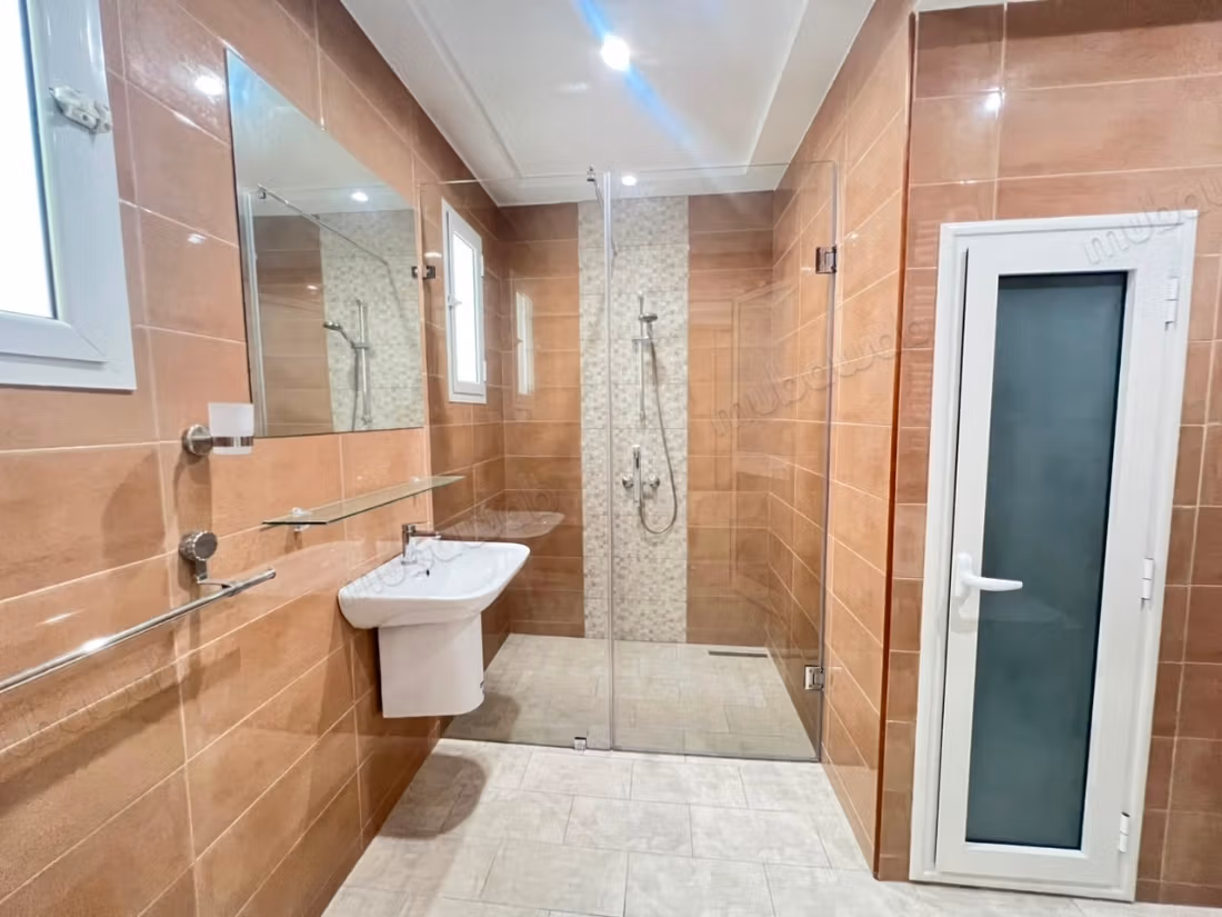 À louer: un rez de chaussée de villa