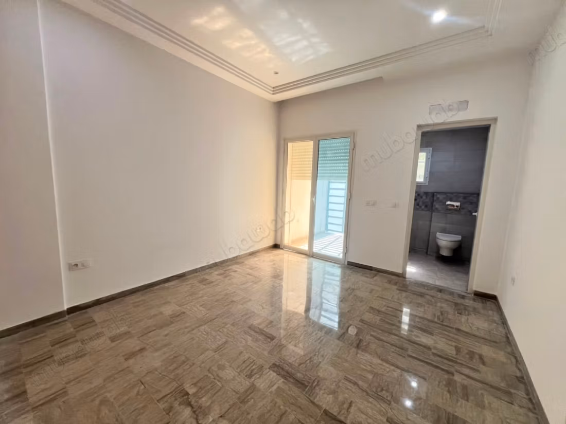 À louer: un rez de chaussée de villa