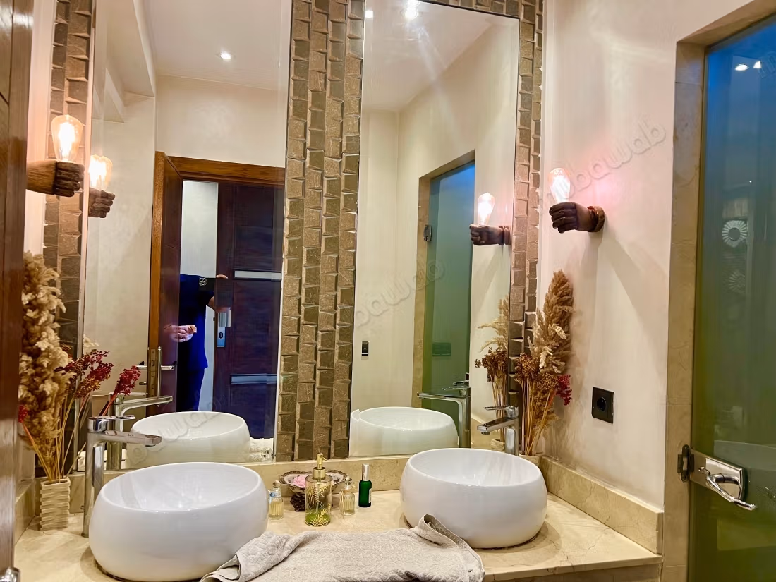 Bella villa di 660m2 a Bouskoura Città Verde