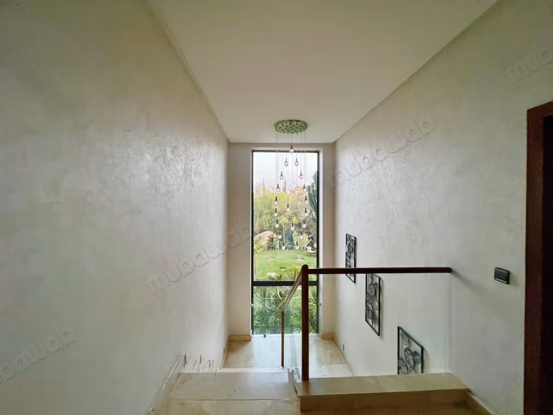 Bella villa di 660m2 a Bouskoura Città Verde