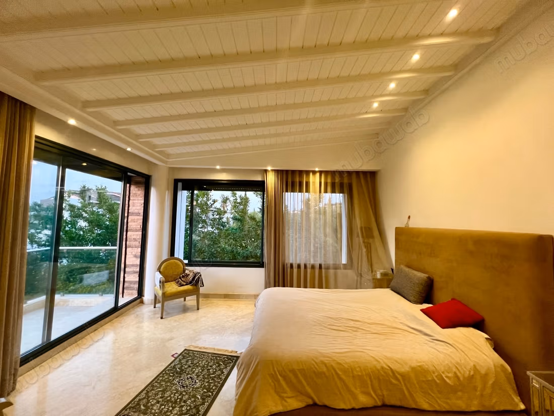 Bella villa di 660m2 a Bouskoura Città Verde
