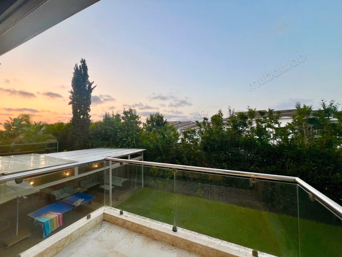 Bella villa di 660m2 a Bouskoura Città Verde