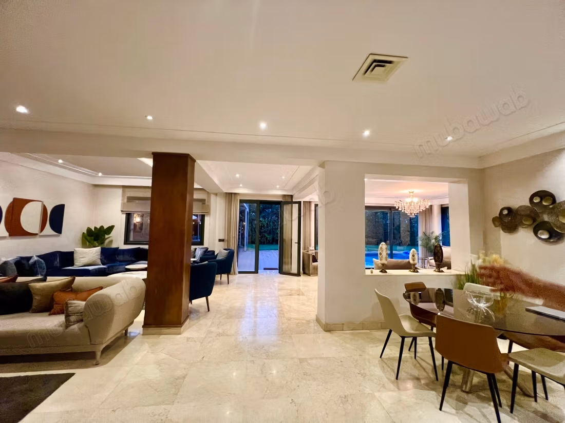 Bella villa di 660m2 a Bouskoura Città Verde