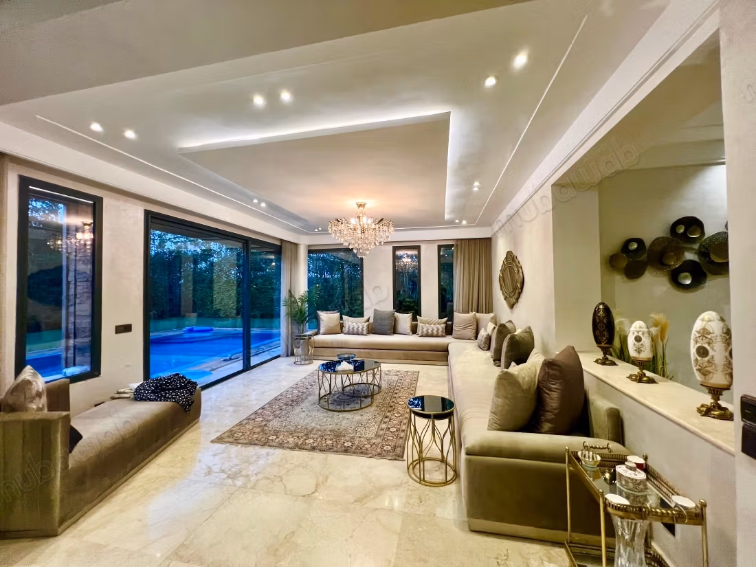 Bella villa di 660m2 a Bouskoura Città Verde