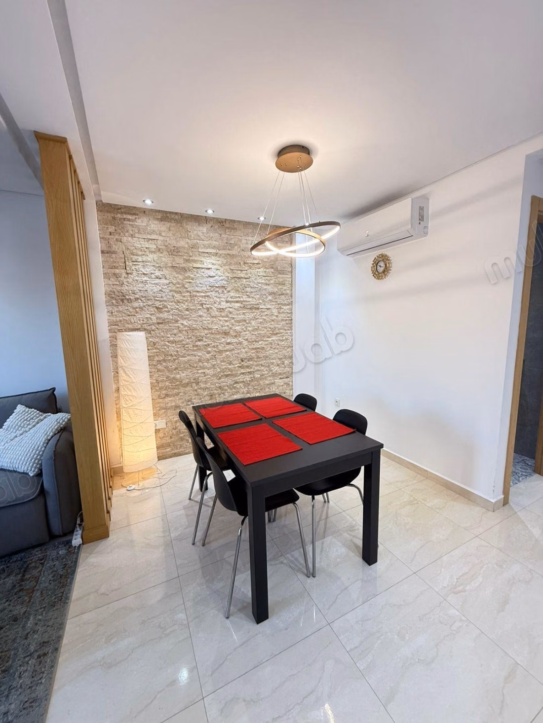Un appart meublé avec terrasse sur Agdal
